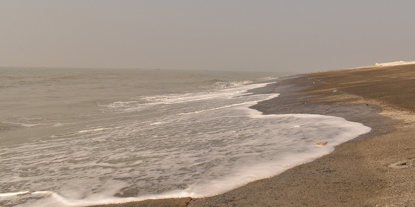 Escape to scenic views and charm on the serene beaches in West Bengal, India.
