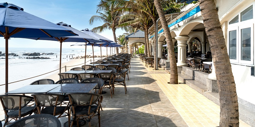 A fine-dining Indian restaurant with oceanfront views, serving exquisite dishes with bold flavours.