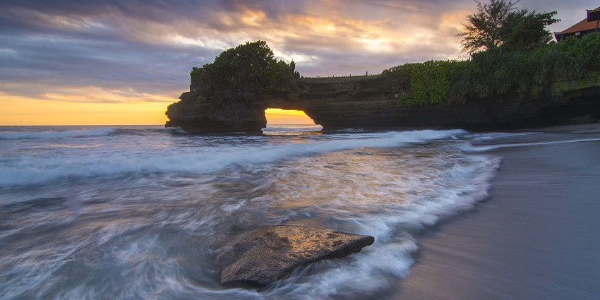 Experience the lively surf culture and stunning ocean views at Batu Bolong, one of the best beaches in Canggu.