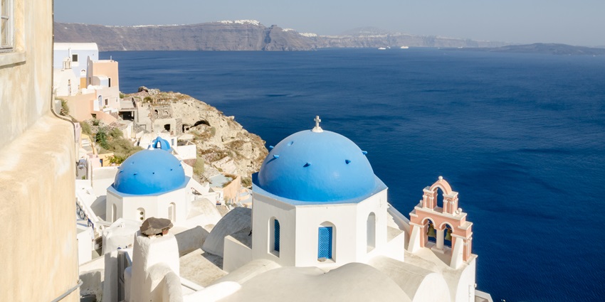 A memorable visit to Santorini, Greece is among the best ideas for Valentine's Day.