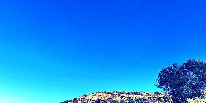 A clear sky, ideal for skydiving in Cape Town