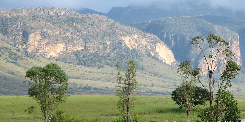 Image of Isalo National Park, a famous tourist attraction in Ihorombe.