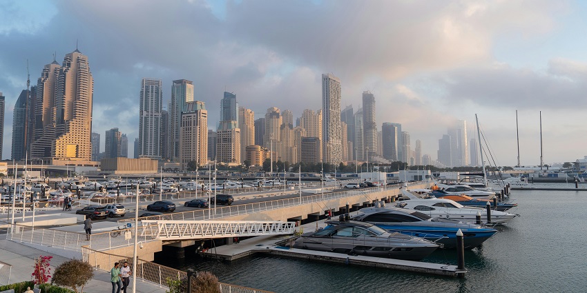 The best time to experience the Seabreacher Ride in Dubai is from November to March.