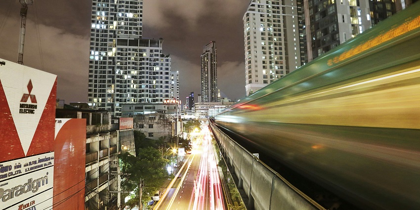 The best time to visit Bangkok is during November to February with a clear blue sky.