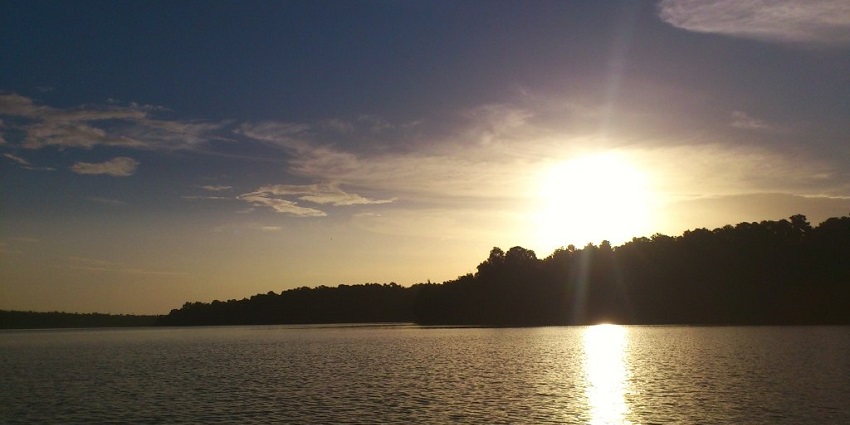 The appropriate time to visit this water body in Kerala is from November to February.