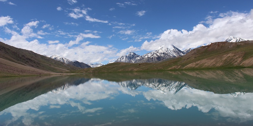 The best time to visit this scenic gem in Himachal Pradesh is during the winter months.