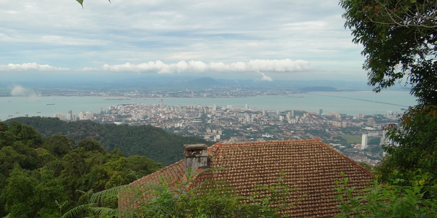 The scenic sitting area atop Penang Hill offers breathtaking views to the visitors.