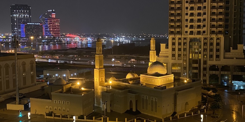 For those visiting the Al Rahim mosque, the best time to visit is between November and March.