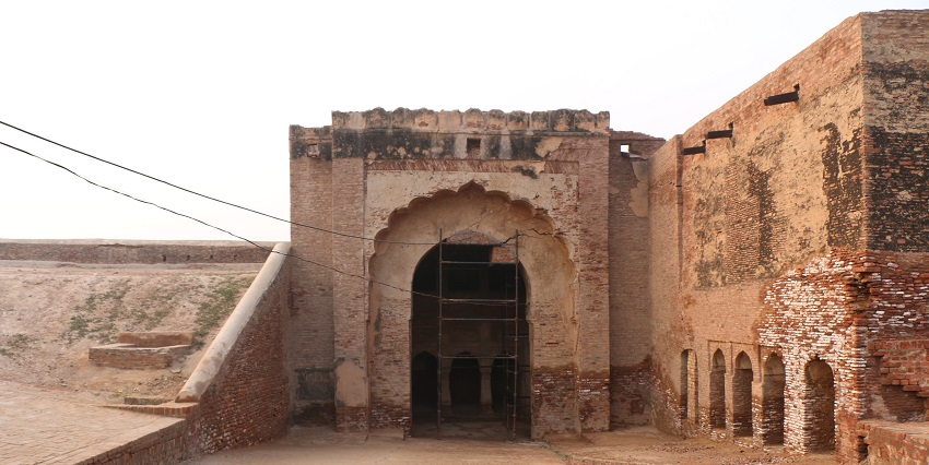 Ancient ruins of Bhatner Fort, a historic tourist attraction near Gogaji Temple.