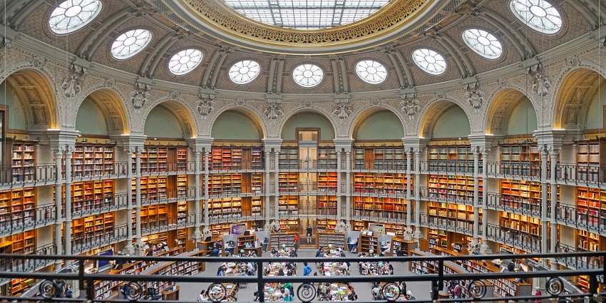 Beautiful architecture in this cartography museum - the Bibliotheque nationale de France.