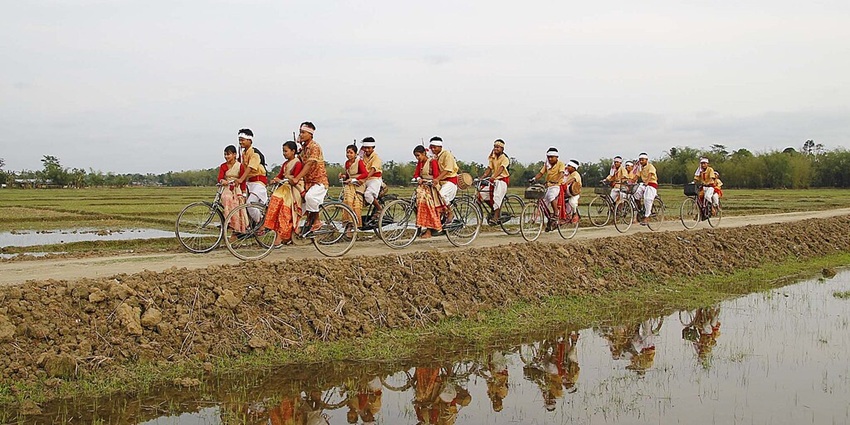 An image of Bihu dance in Assam, one of India's biggest festivals