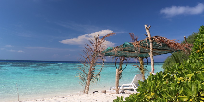 A beach that offers clear waters and breathtaking view similar to bikini beach in Maldives