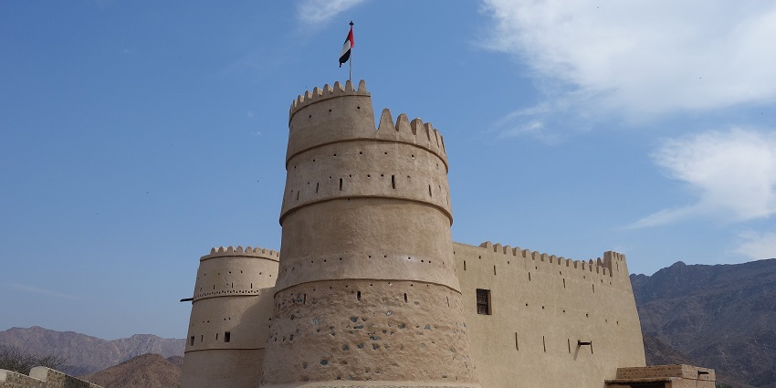 An Image of the ancient Bithnah Fort, offering stunning views and a rich history.