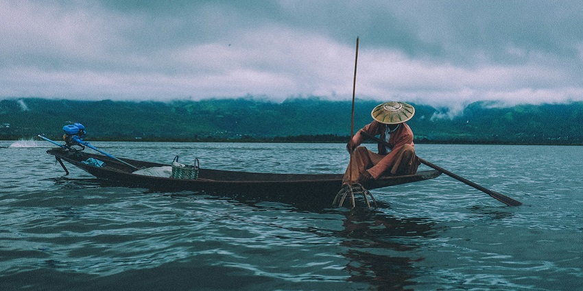 Serene view of a lake similar to Crater lake, providing a perfect opportunity for boating