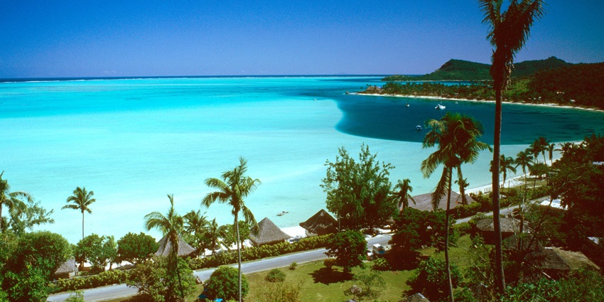 An iconic tropical escape with soft white sands and dazzling turquoise waters, among the cleanest beaches.
