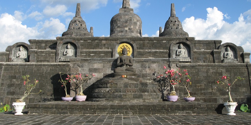 Traditional Balinese architecture at Brahma Vihara Arama Buddhist monastery, near Banjar Hot Springs.