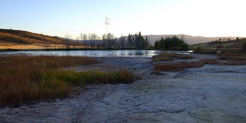 Bubbling Springs is among the hot Springs geysers that are fascinated by travellers.