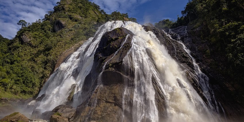 Hike to one of Brazil’s highest waterfalls, offering breathtaking views over Bahia’s mountains.