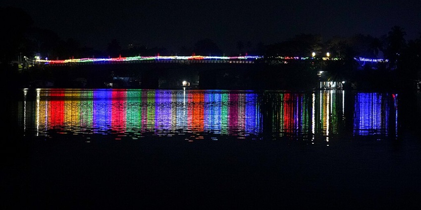 A picture of one of the Lakes in Kerala, lit up under the night sky.