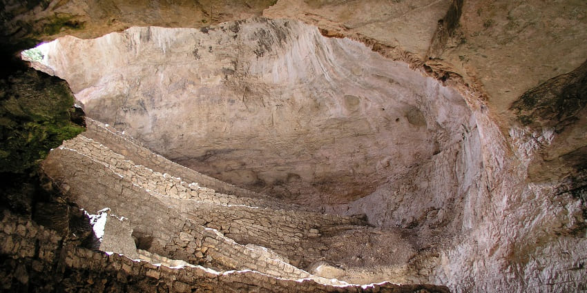 Marvel at the stunning rock formations hidden within the world’s famous caves.