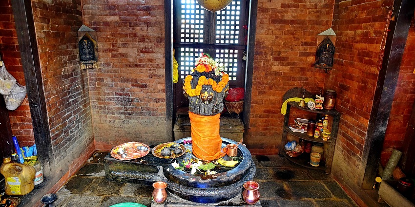 Lord Chandreshwar Mahadev, a popular temple in Kota, featuring a tiered roof.