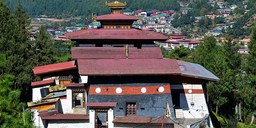 A complete view of the Changangka Temple located near the clock tower square in Thimphu