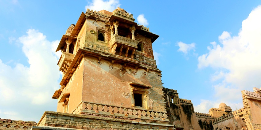 Chittorgarh Fort is India’s largest castle fort, echoing tales of valor and sacrifice.