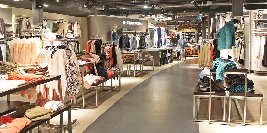 A boutique-style mall offering fashion, beauty, and lifestyle brands in a relaxed setting.