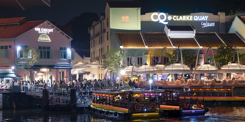 Image of vibrant nightlife, riverside dining, and scenic views in Singapore