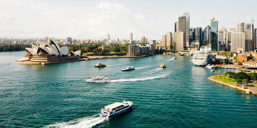 Check out the best ideas for Valentines Day vacation and plan a trip to Sydney.
