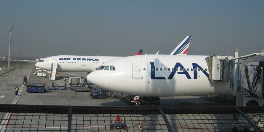 Comodoro Merino Benítez Airport in Santiago is a key hub among airports in South America!
