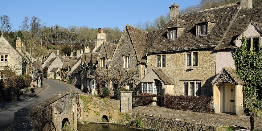 Stone cottages in the Cotswolds, one of the places to visit in September in Europe