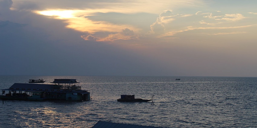 An image of a boat ride on Tonle Sap Lake, one of the things to do in Cambodia in January.