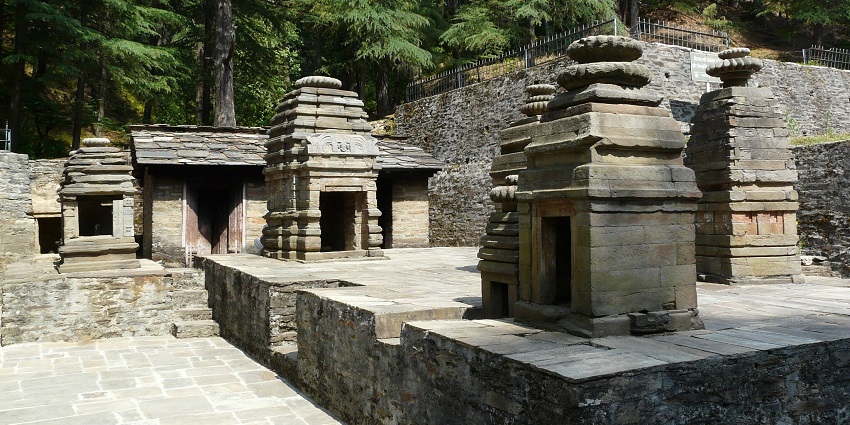 Serene environment of Dandeshwar Temple, ideal for spirituality seekers