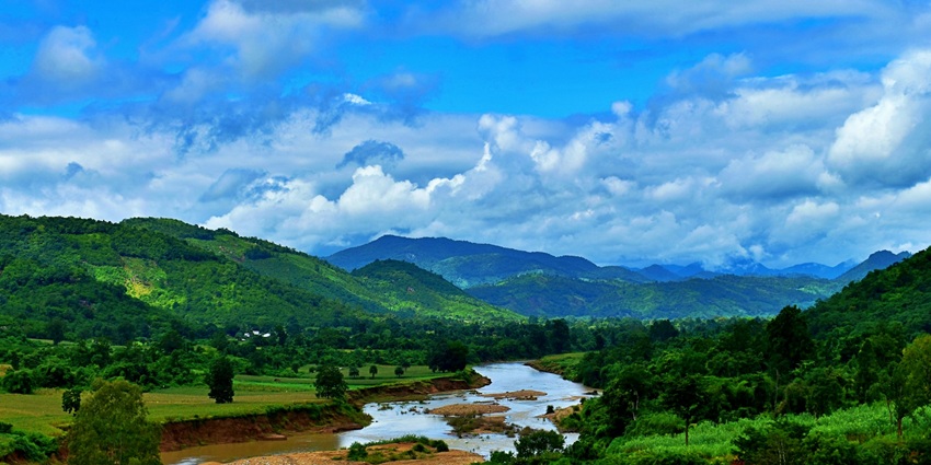 An image of Daringbadi, Odisha, a hill station known for its cool climate and landscapes.