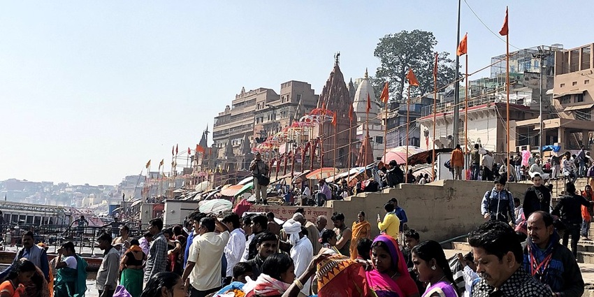 Dashashwamedh Ghat is one of the best places to visit in Varanasi with family.