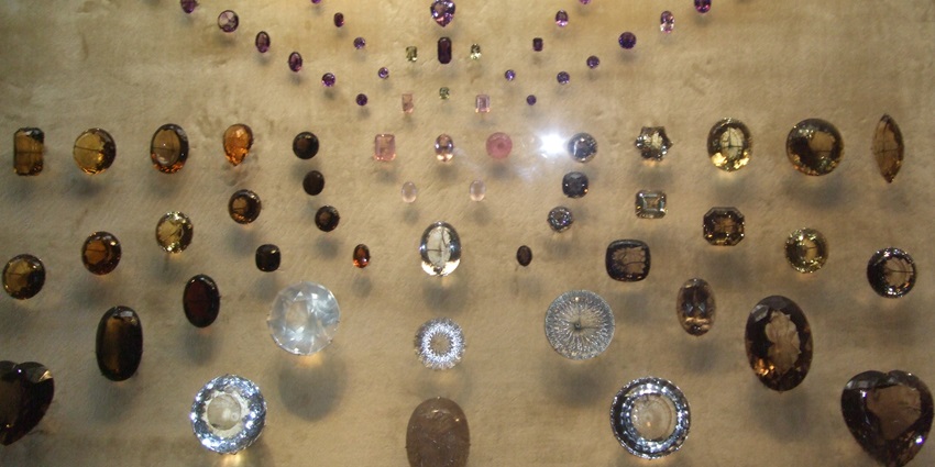 A view of the collection of gems at the museum.