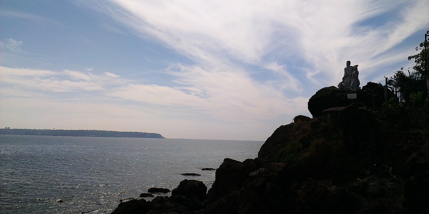 A sunny day with a clear sky at Dona Paula, a top tourist attraction and beach in Goa