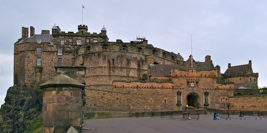 Edinburgh Castle is a mighty castle fort towering over Scotland’s historic capital.