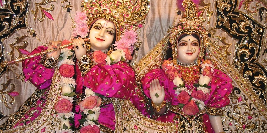 The ISKCON temples in Russia showcase unique and minimalist architecture, reflecting the movement’s beliefs.