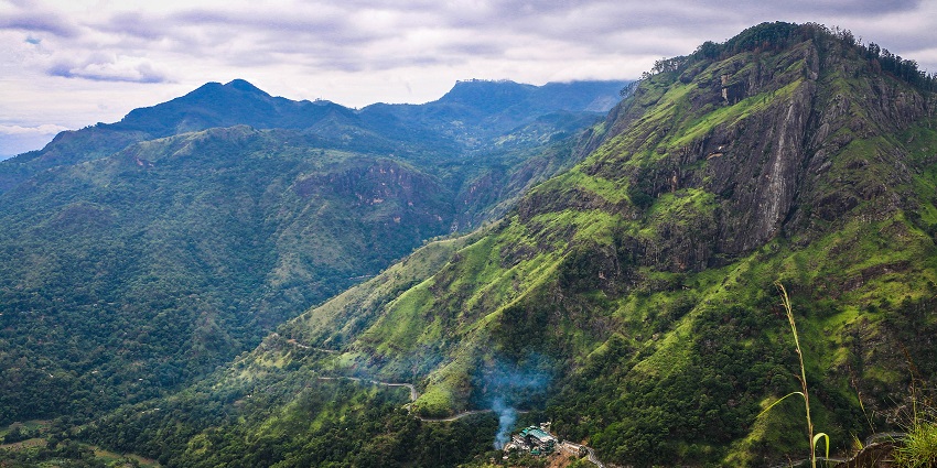 The stunning Ella Rock in Sri Lanka, a hidden gem near the Nine Arch bridge