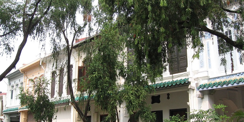 The Emerald Hill Road in Singapore, a captivating attraction near Orchard Road.