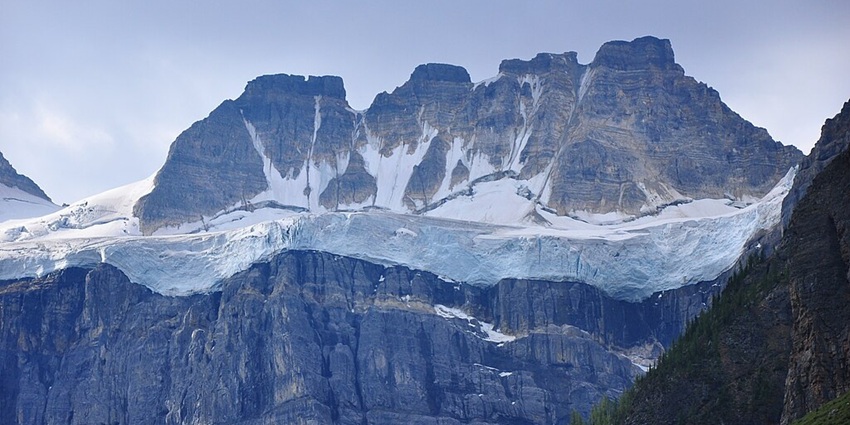 Scenic view of Quadra Mountain with rugged peaks, seen from Consolation Lakes Trail