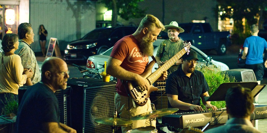 Enjoying live music at local bars is one of the best things to do in Tofo Mozambique