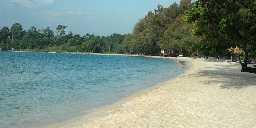 Strolling the shores of Sokha Beach is one of the best things to do in Sihanoukville, Cambodia.