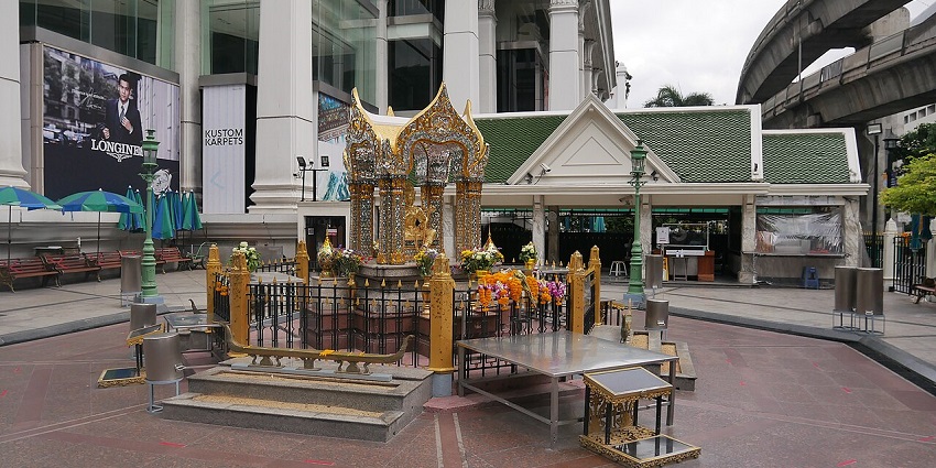 Photo of the Erawan Shrine, a holy Hindu shrine located in Bangkok.
