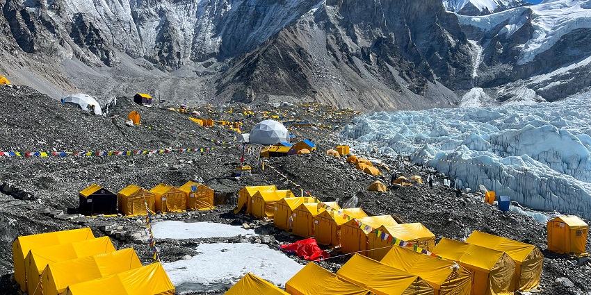 Everest Base Camp Trek challenges and rewards with stunning Himalayan scenery