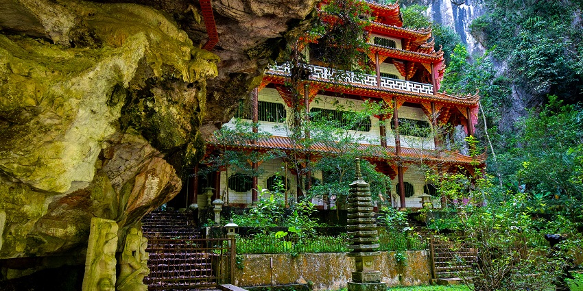 Sam Poh Temple is one of the things to do in Cameron highlands Malaysia.