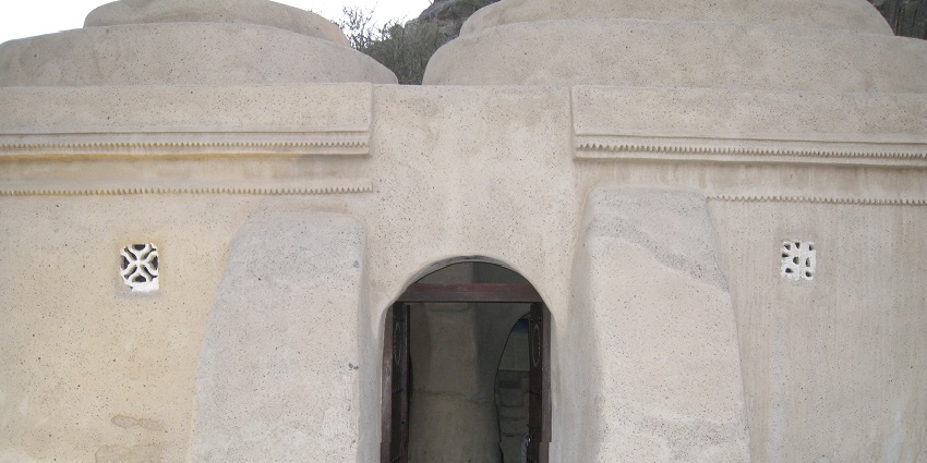 Discover traditional forts, watchtowers, and historical ruins.