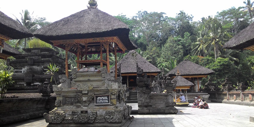 Discover historic Balinese courtyards and shrines rich in culture and heritage.